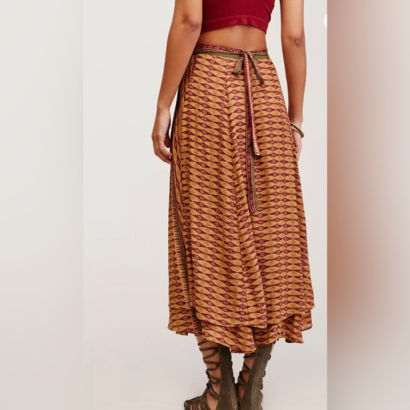 Free People Print MIDI Wrap Skirt - Picture 7 of 13